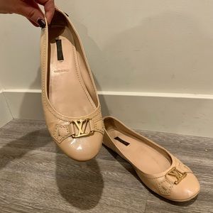 Louis Vuitton ballet flats woman’s size 37 euro or size 6.5 US